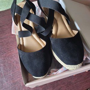 espadrille shoes Easy Spirit 8.5W in Box